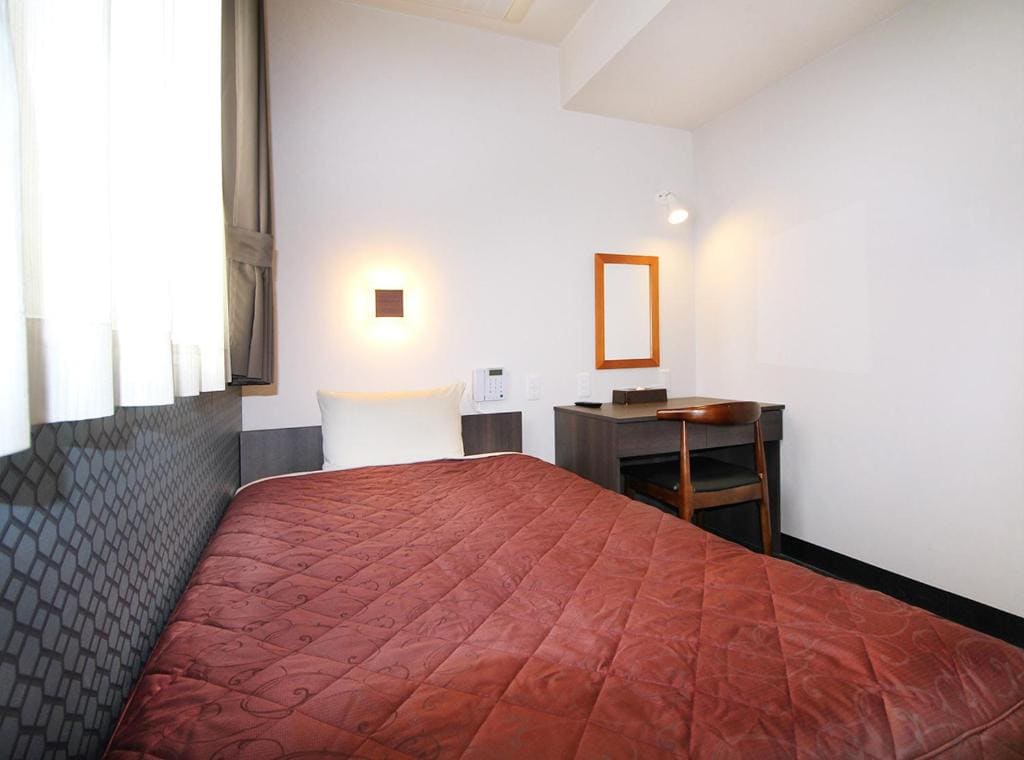 Twin Room - Non-Smoking room - Image 1