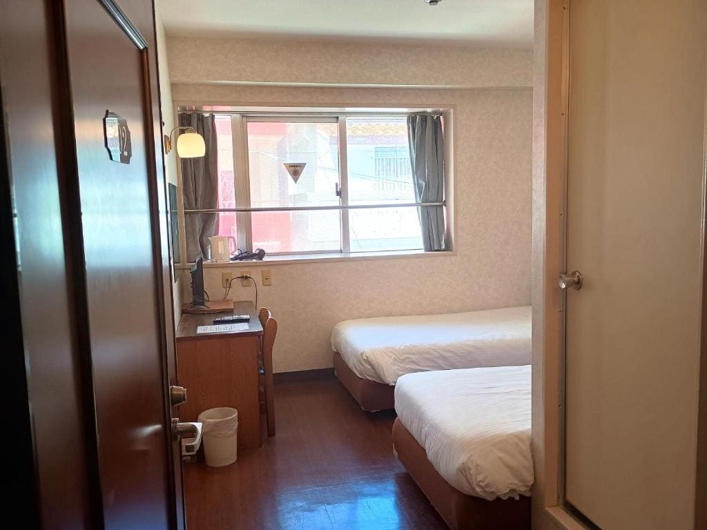 Twin Room room - Image 2