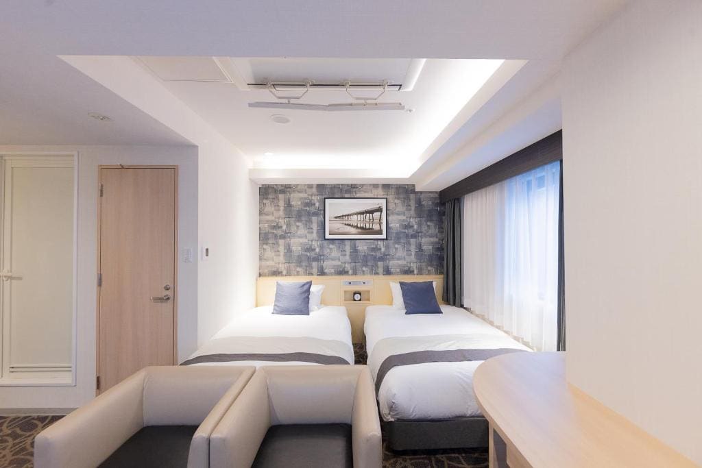 Deluxe Twin Room room - Image 2
