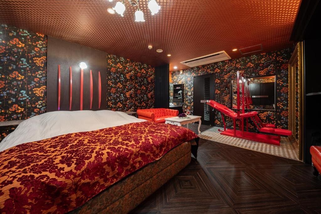 Double Room with Private Bathroom room - Image 3