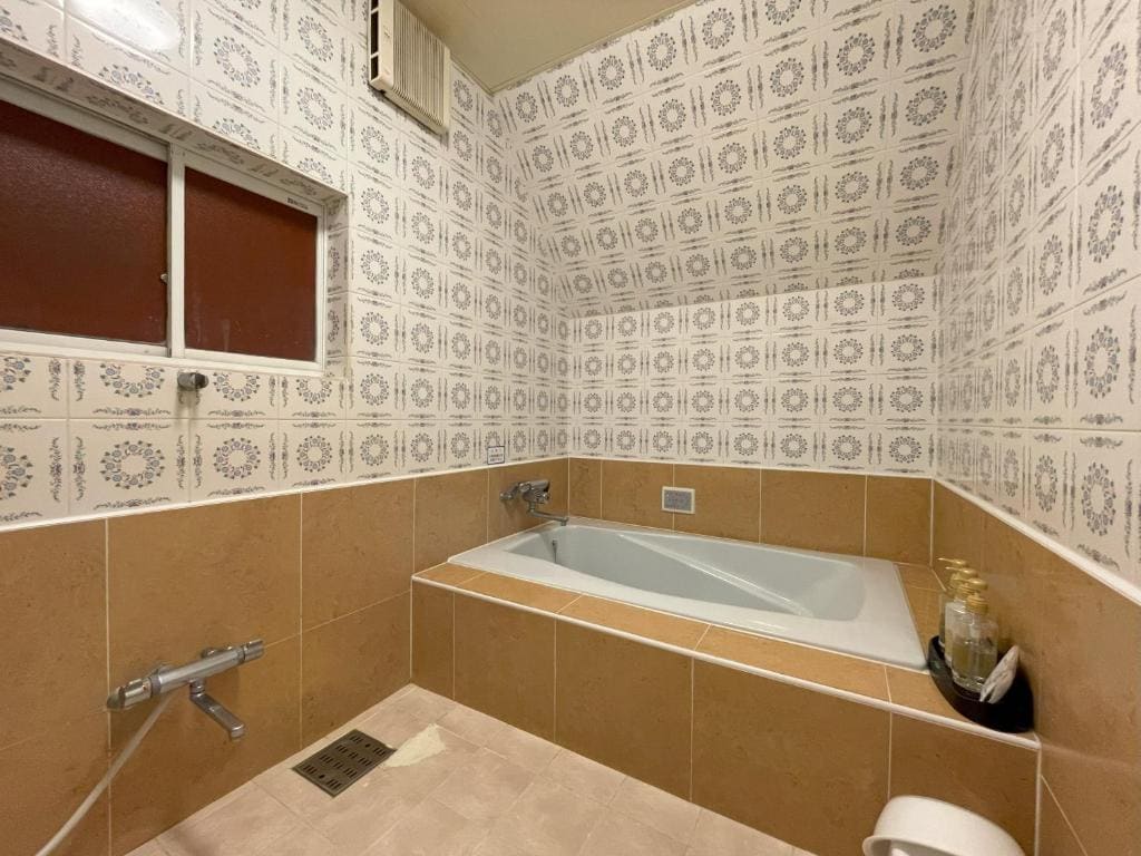 Economy Double Room room - Image 3