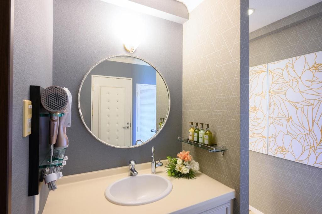 Karaoke Room with Laundry & Seto Inland Sea View - Non-Smoking room - Image 1