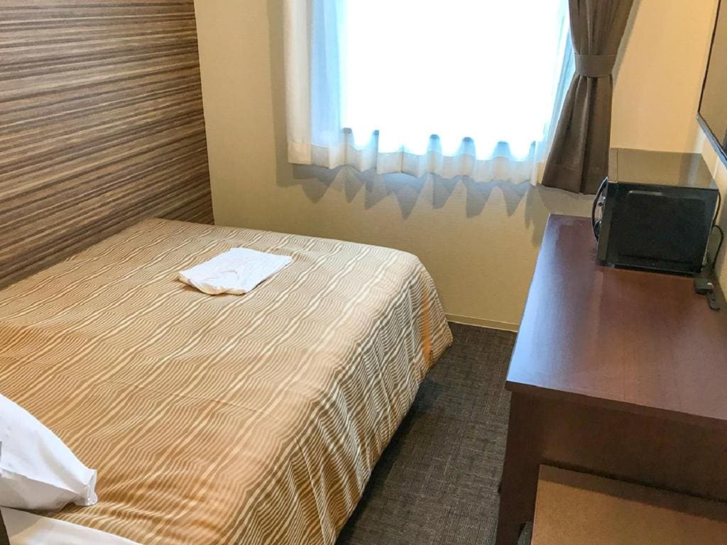 Double Room with Small Double Bed - Non-Smoking room - Image 2