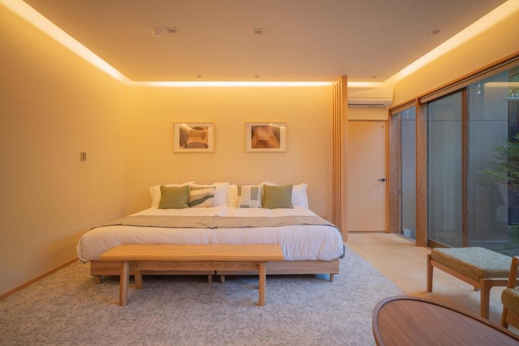 Suite with Mountain View room - Image 3