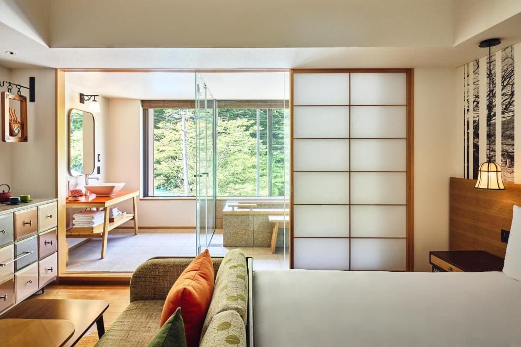 Standard King Room with Mountain View room - Image 1