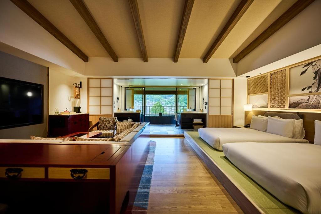 Twin Suite with River View room - Image 3