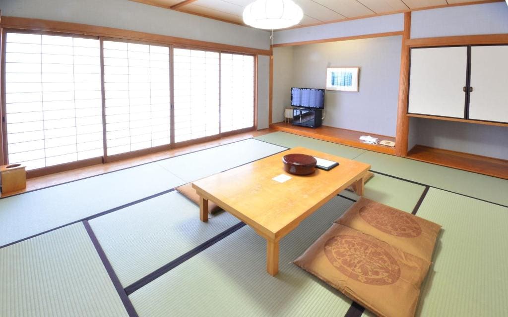Japanese-Style Room room - Image 1