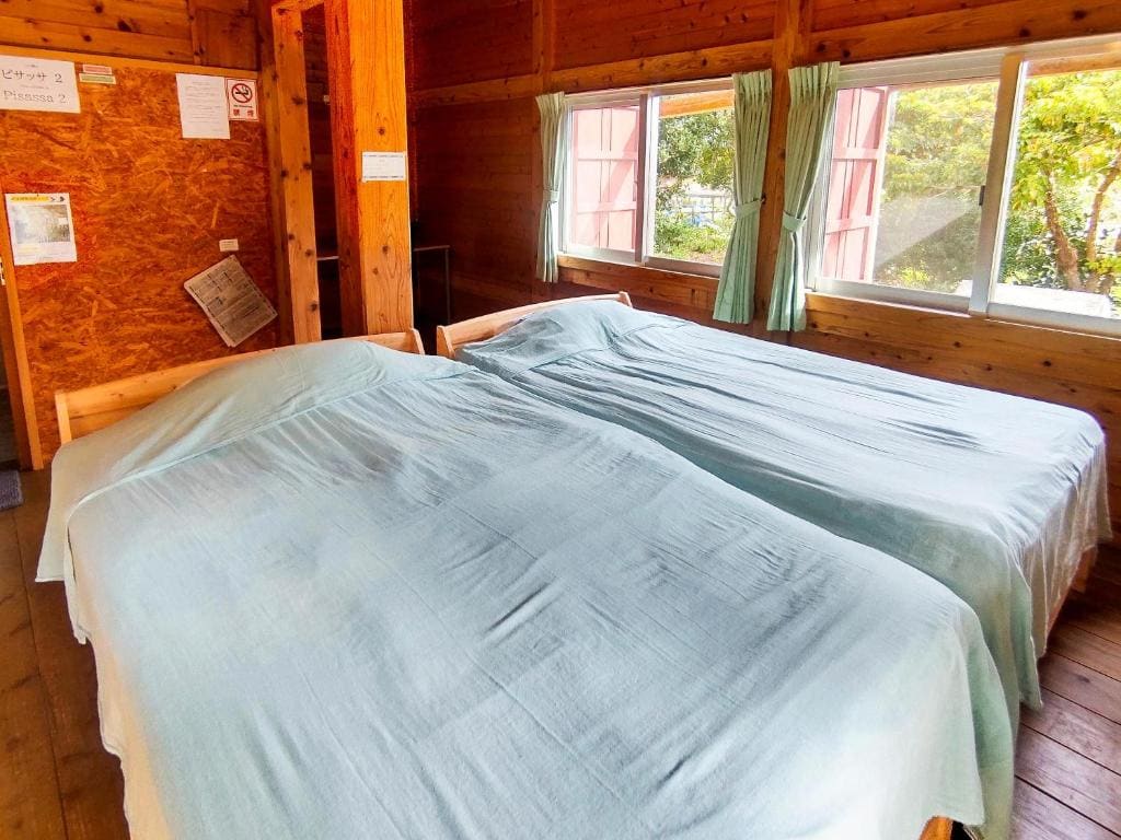 Cottage room - Image 1