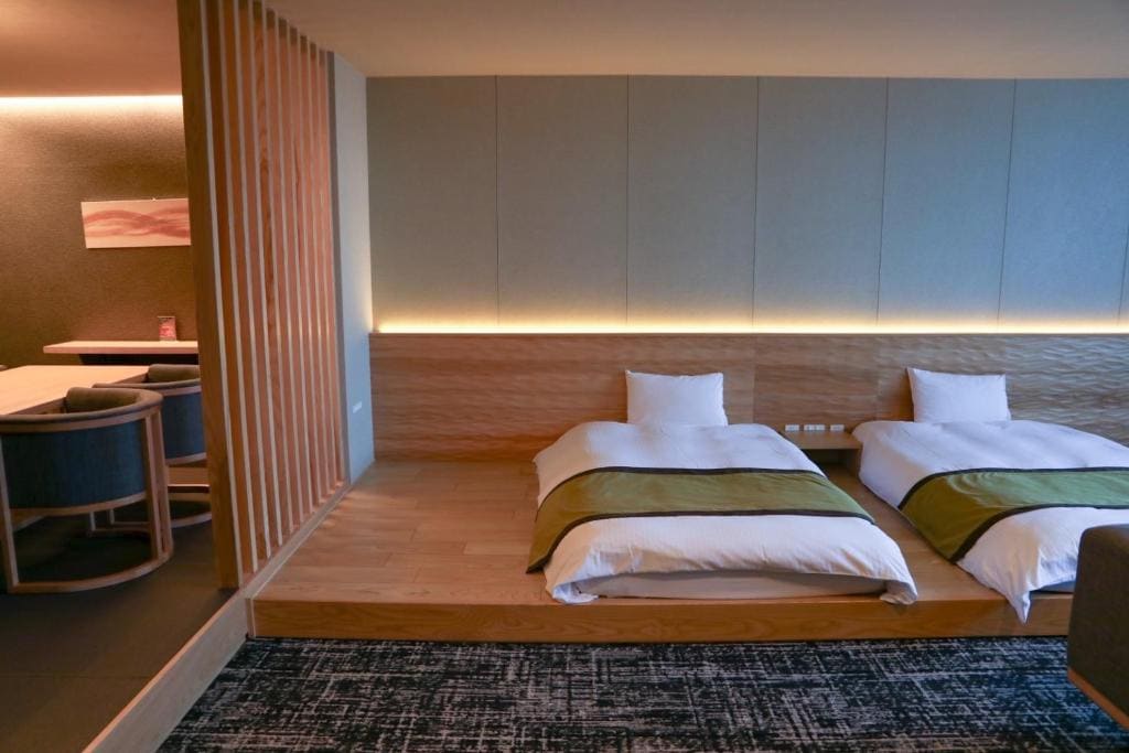 Quadruple Room with Private Bathroom room - Image 1