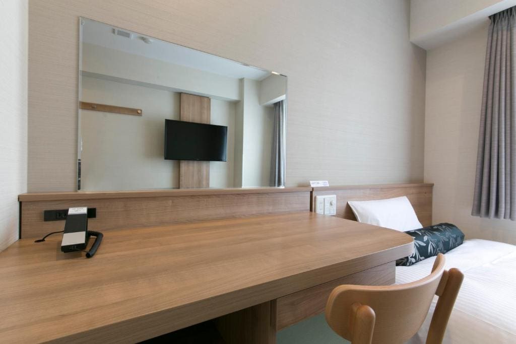 Single Room - Non-Smoking room - Image 3
