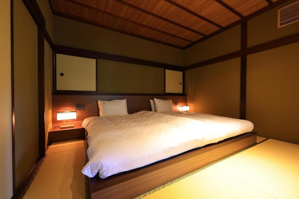 Deluxe Room with Indoor Hot Spring Bath "Kumoi" room - Image 1