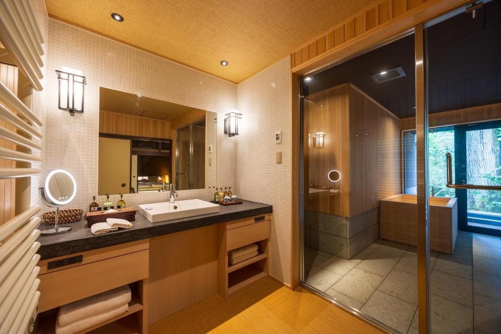 Exective Family Room with Hot Spring Open-Air Bath "Gyokoso" room - Image 2