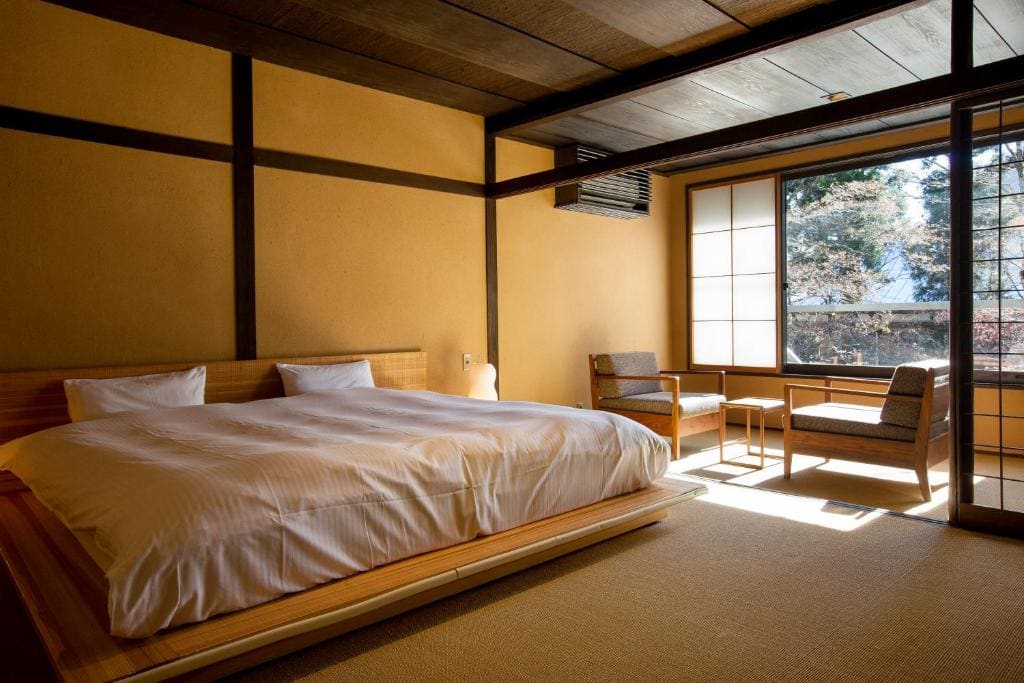 Luxury Room with Tatami Area and Open-Air Bath room - Image 3