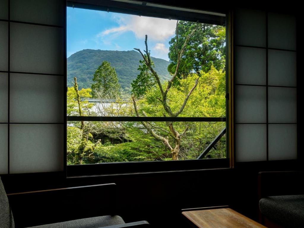 Luxury Room with Tatami Area and Open-Air Bath room - Image 2