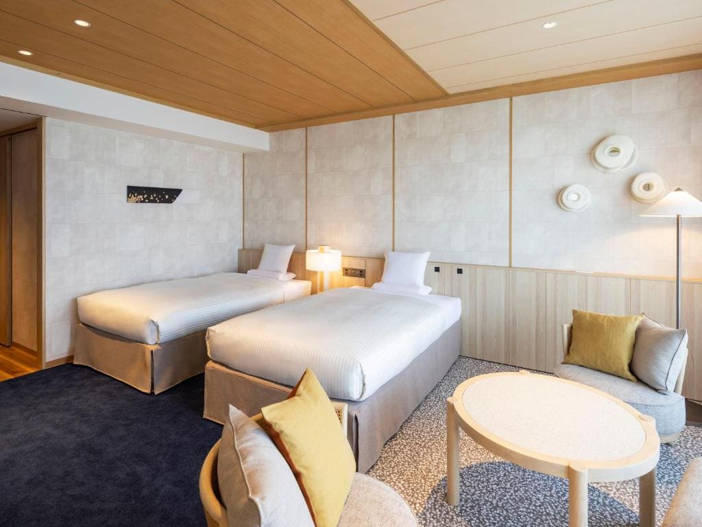 Superioer Twin Room with Ocean View and Shower Booth - Non-Smoking room - Image 1