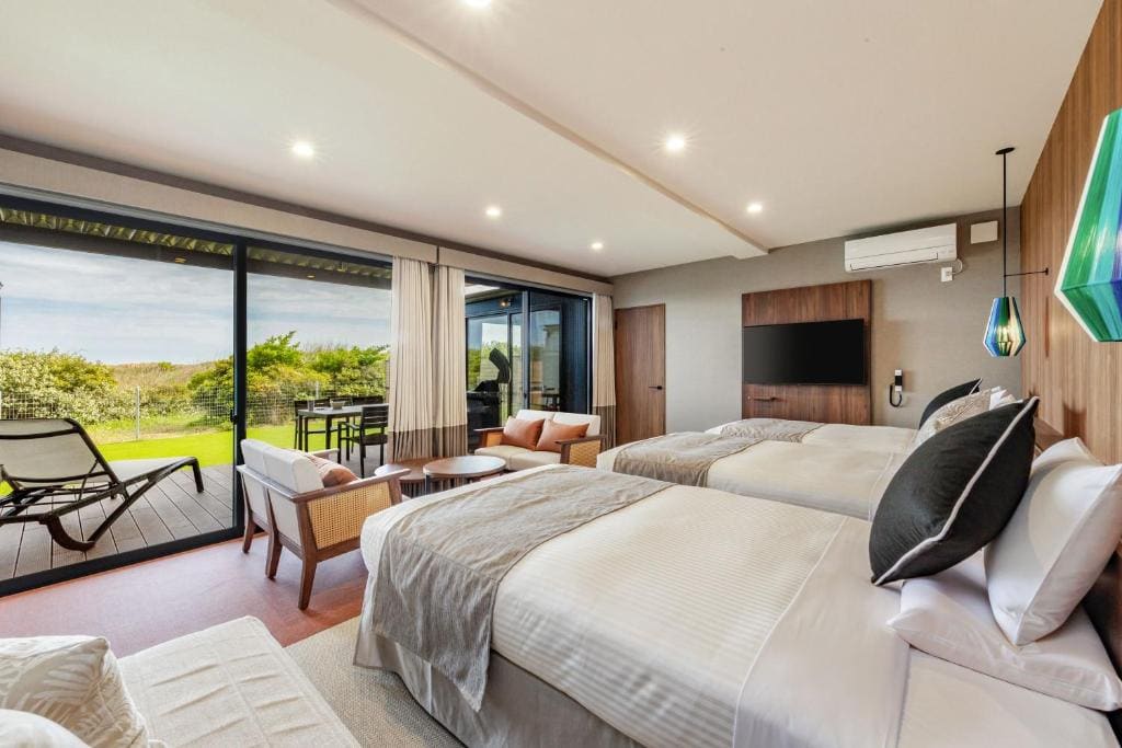 Superior Twin Room with private bathroom room - Image 1