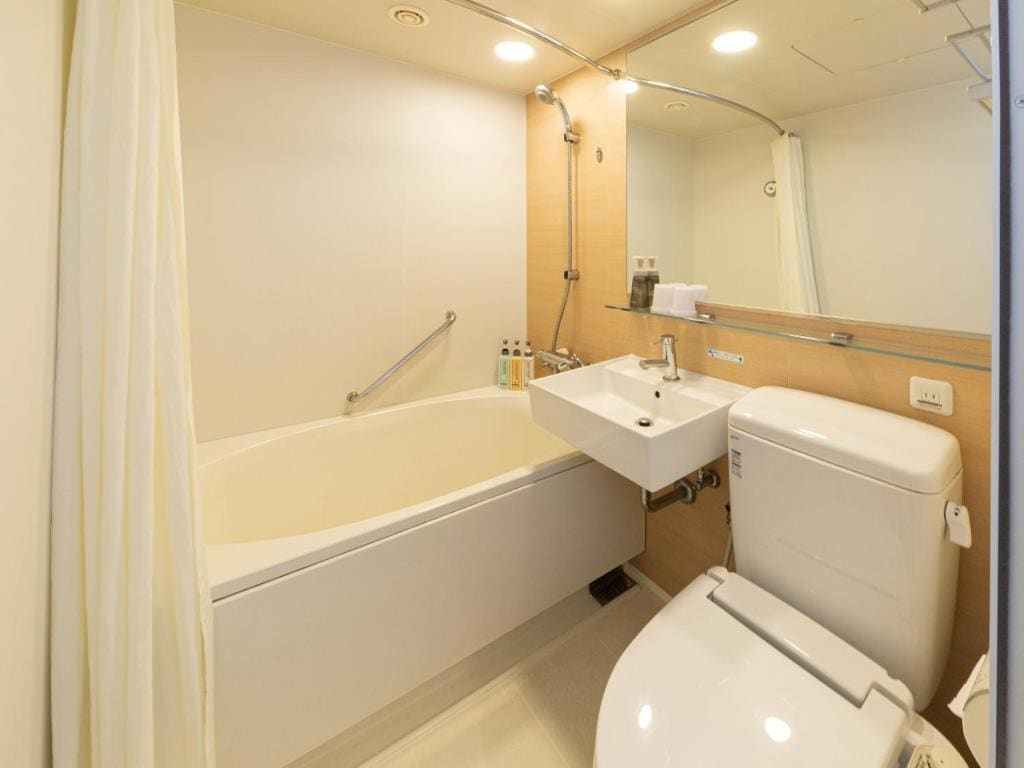 Single Room - Non-Smoking room - Image 3