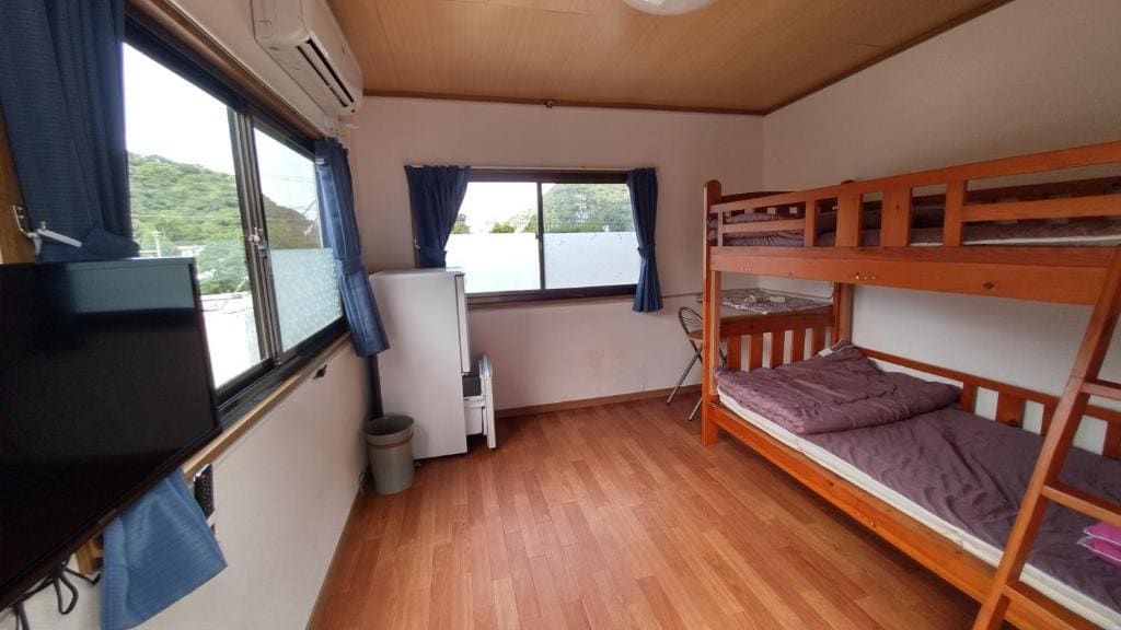 Economy Twin Room room - Image 2