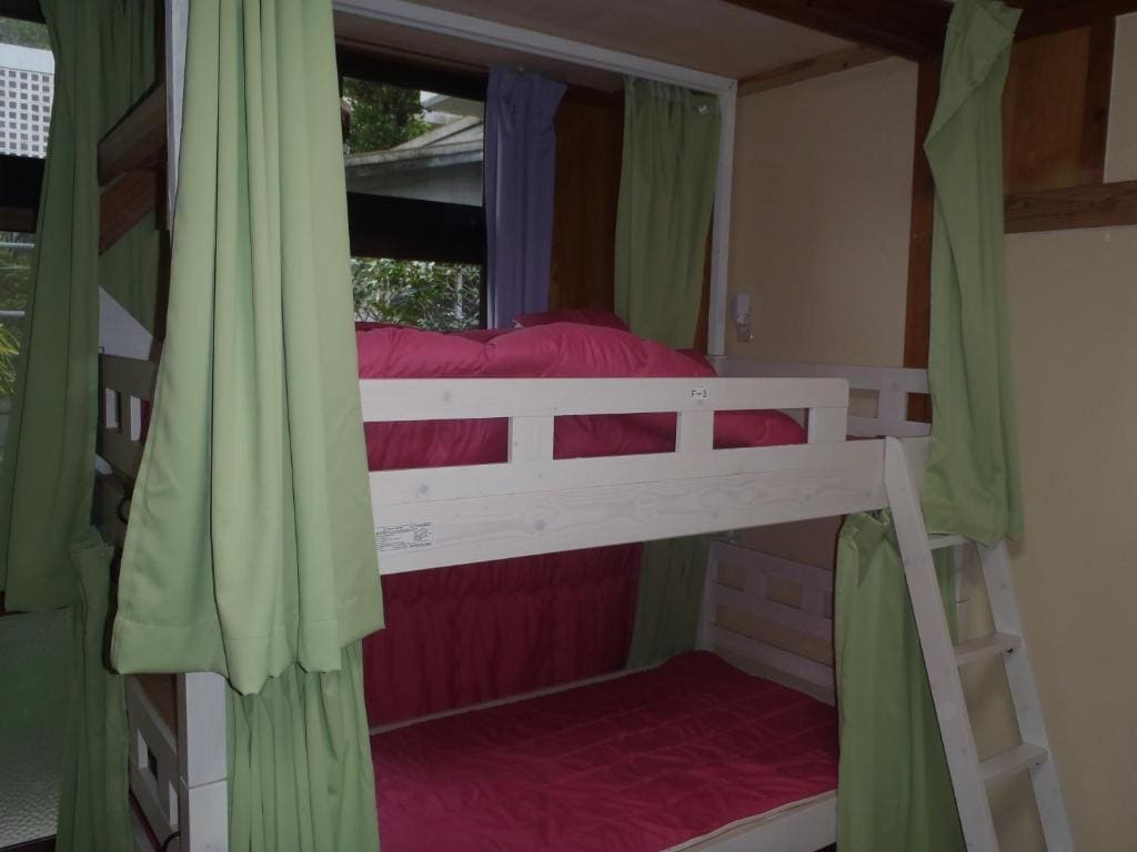Standard Family Room room - Image 1
