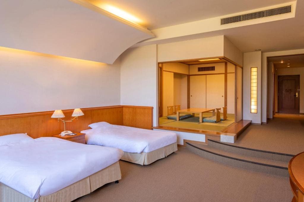 Room with Tatami Area room - Image 1