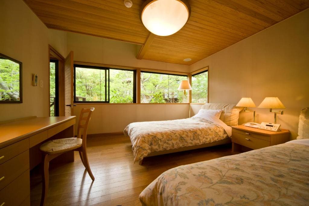 Cottage room - Image 1