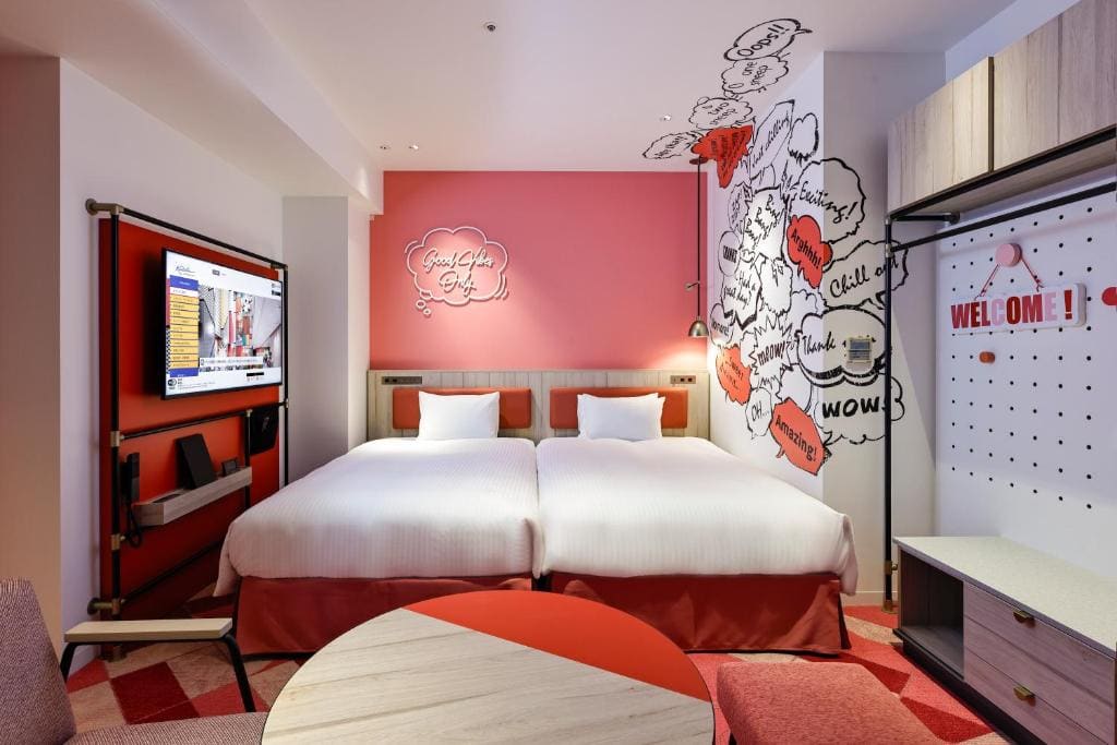 Superior Twin Room room - Image 2