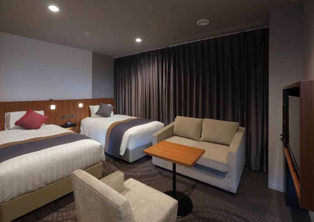 Small Double Room - Non-Smoking room - Image 3