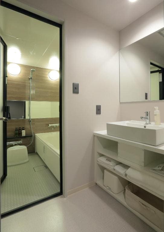Twin Room - Smoking room - Image 3