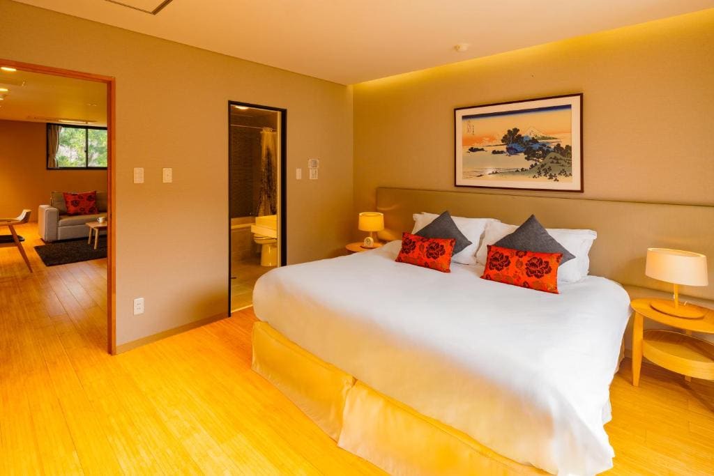 One-Bedroom Apartment room - Image 3