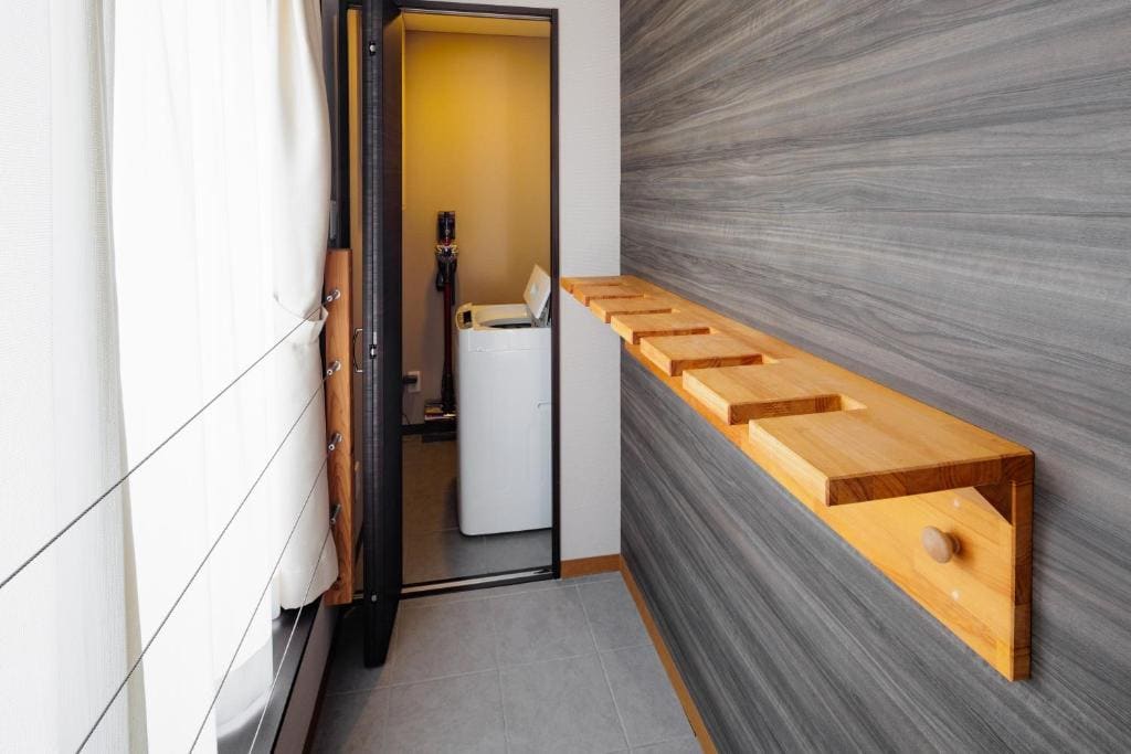 Three-Bedroom Apartment room - Image 2