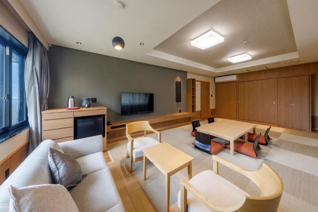 Suite with Spa Bath room - Image 1