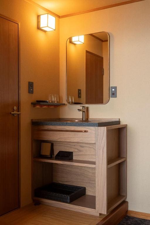 Standard Twin Room with Sea View room - Image 3