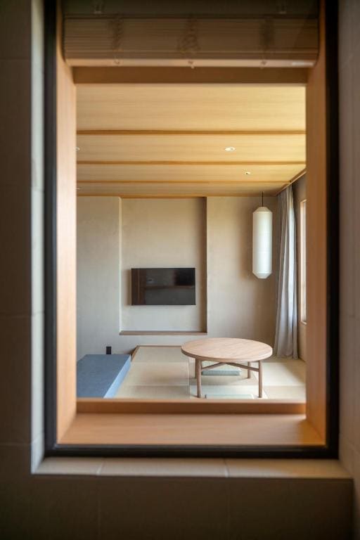 Quadruple Room with Shower room - Image 2