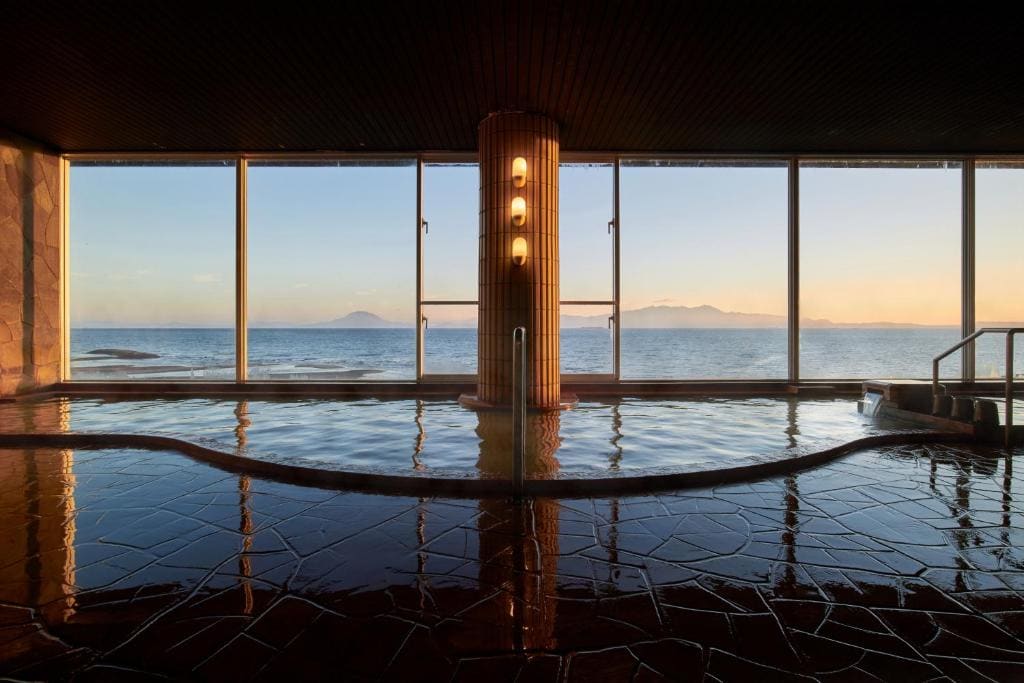 Standard Japanese-Style Room with Shared Bathroom room - Image 3