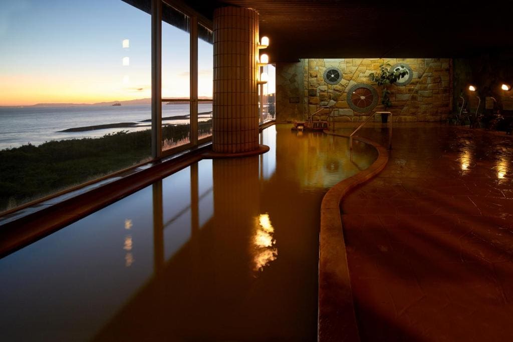 Standard Japanese-Style Room with Shared Bathroom room - Image 2