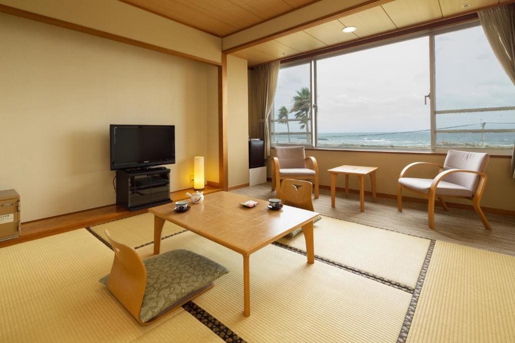 Japanese-Style Twin Room with Shared Bathroom room - Image 2