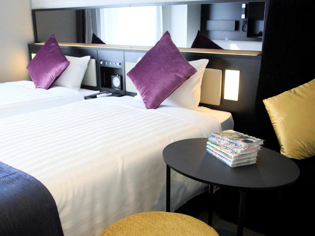 Standard Twin Room room - Image 3