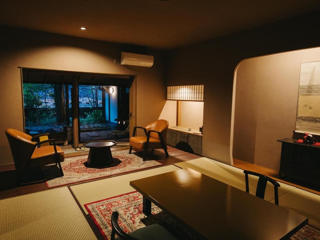 Japanese-Style Suite with Open-Air Bath room - Image 2