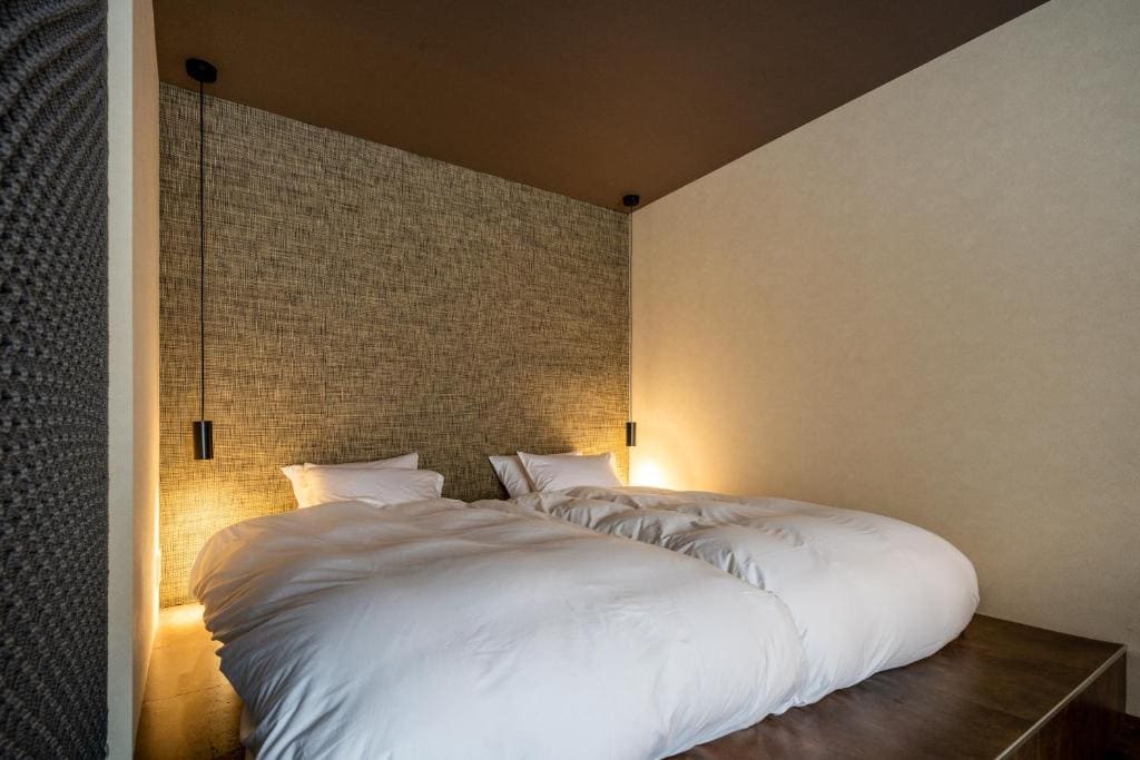 Suite with Garden View room - Image 1