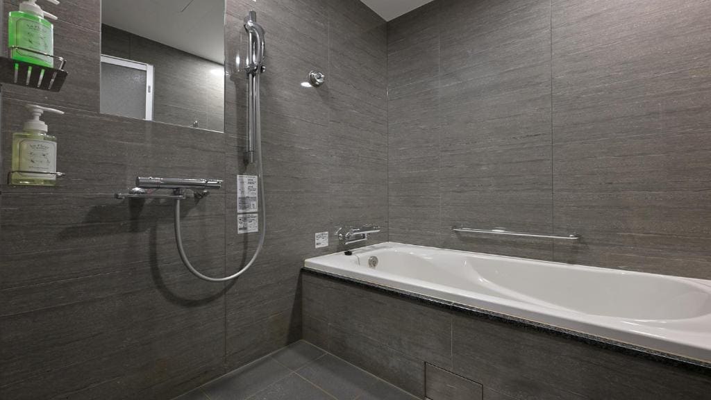 Standard Twin Room room - Image 3