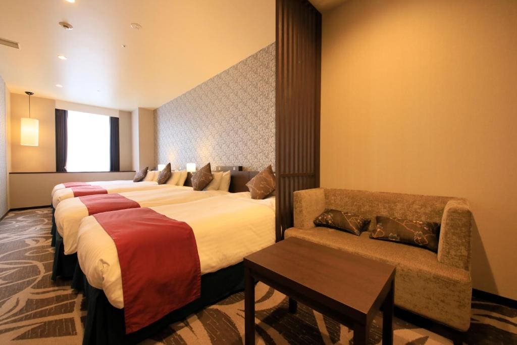 Adjoining Rooms (8 Adults) room - Image 2
