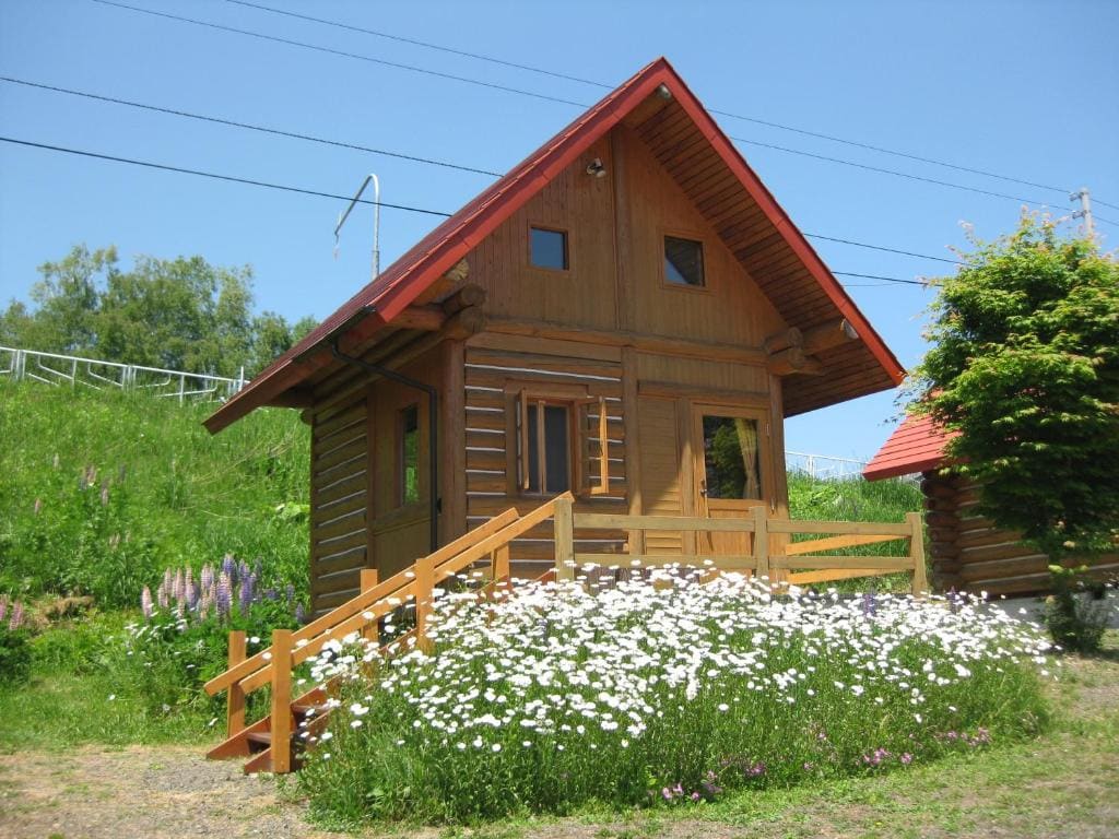 Cottage with Loft (2 adult) room - Image 2