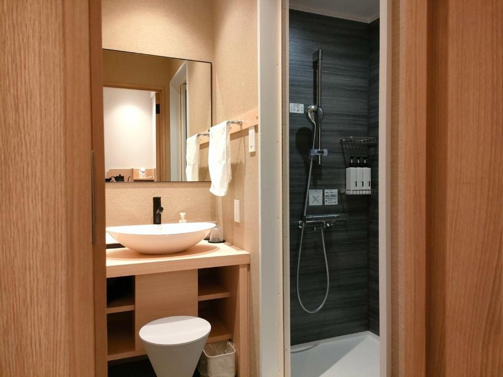 2F Twin Room with View and Terrace - Non-Smoking room - Image 2