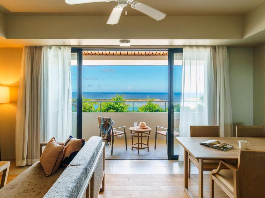 Premier Ocean View - with Club service room - Image 2