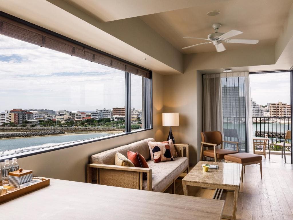 Superior Ocean View - with Club service room - Image 3