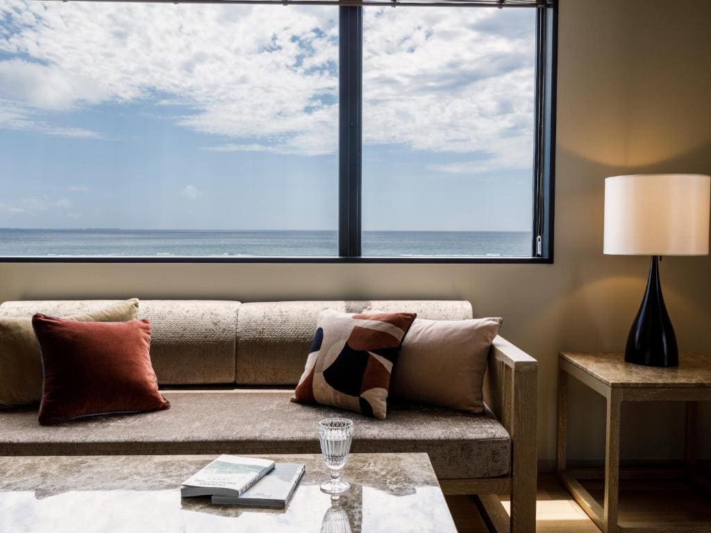 Superior Ocean View - with Club service room - Image 2
