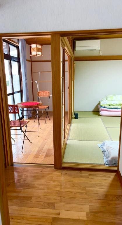 Holiday Home room - Image 1