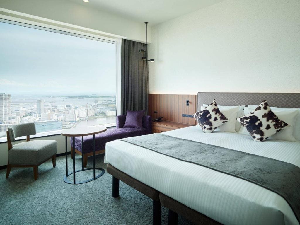 Superior Twin Room room - Image 3