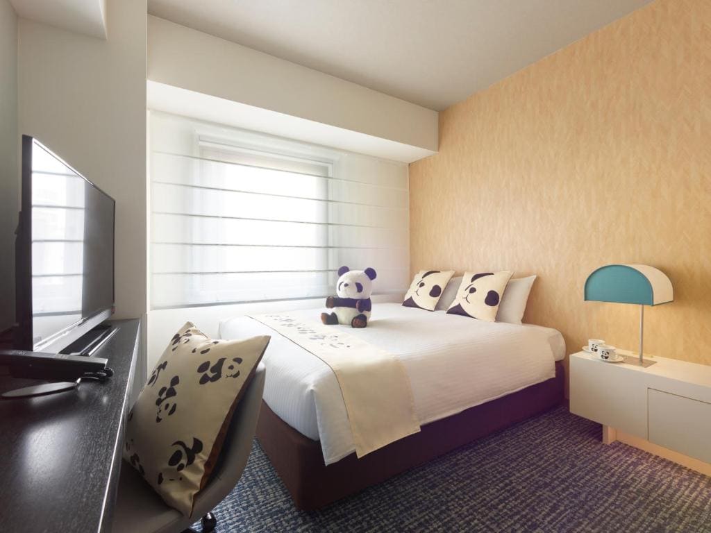 Standard Queen Panda Room room - Image 1
