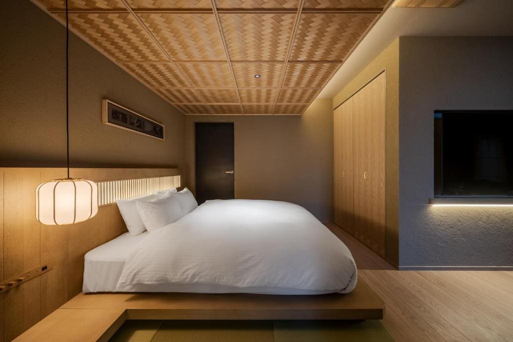 Suite with Private Pool room - Image 1